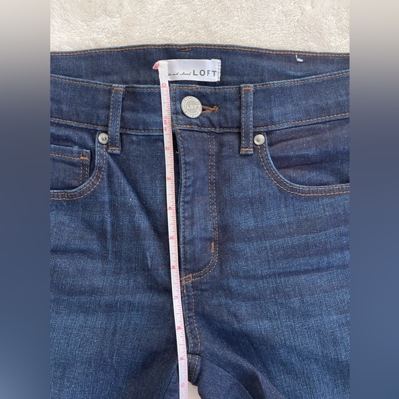 LOFT Dark Wash Skinny Jeans With Buttons at Ankles - Picture 13 of 15